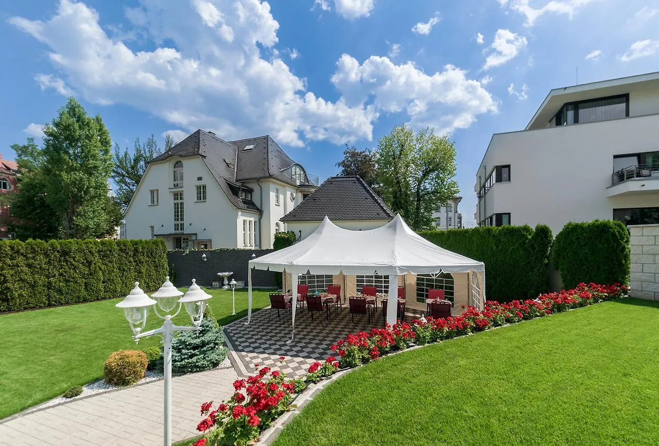 Hotel Villa Am Waldschloesschen Dresden 2*,  Germany
