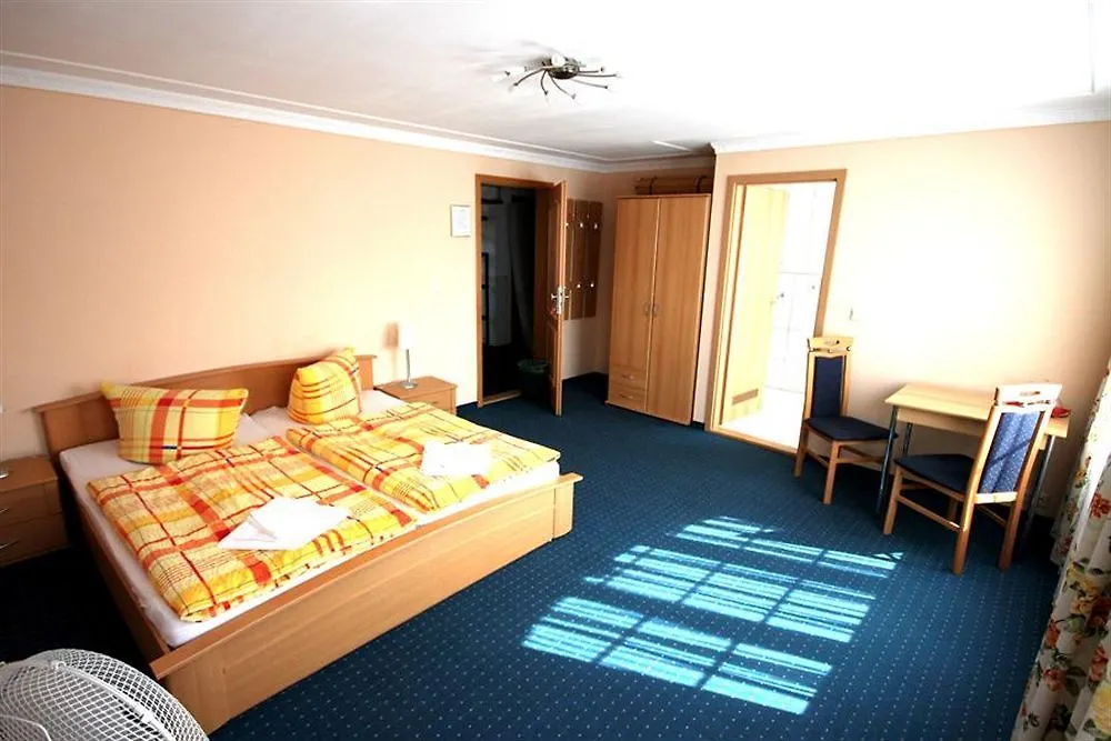 Hotel Villa Am Waldschloesschen Dresden 2*,  Germany